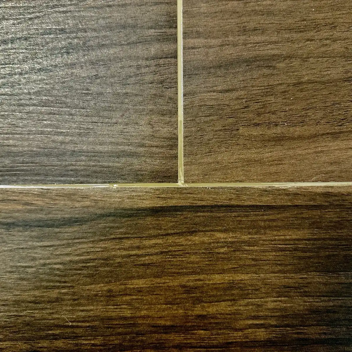 Joint Marron Chocolat « Pale Brown » à l'aspect brillant | RenoJoint
